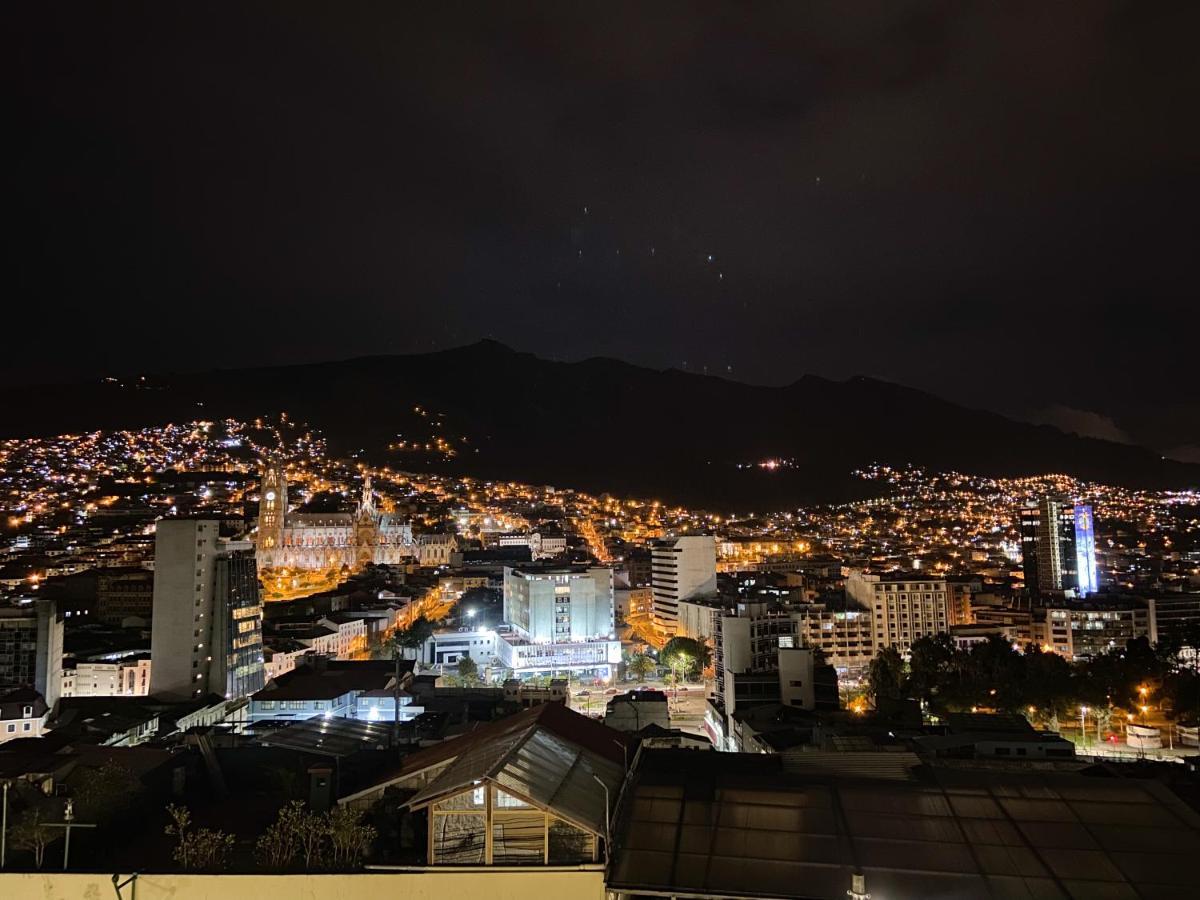 La Terraza - Roof Terrace Overlooking The North And Historic Centre * Quito