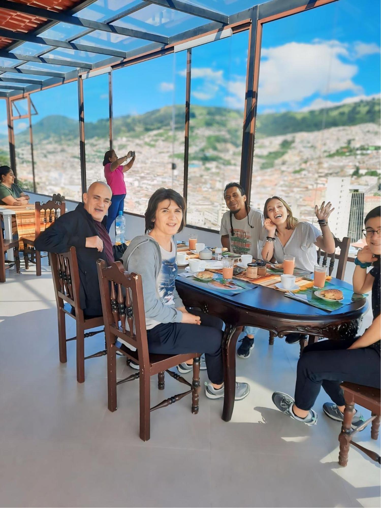 La Terraza - Roof Terrace Overlooking The North And Historic Centre * Quito