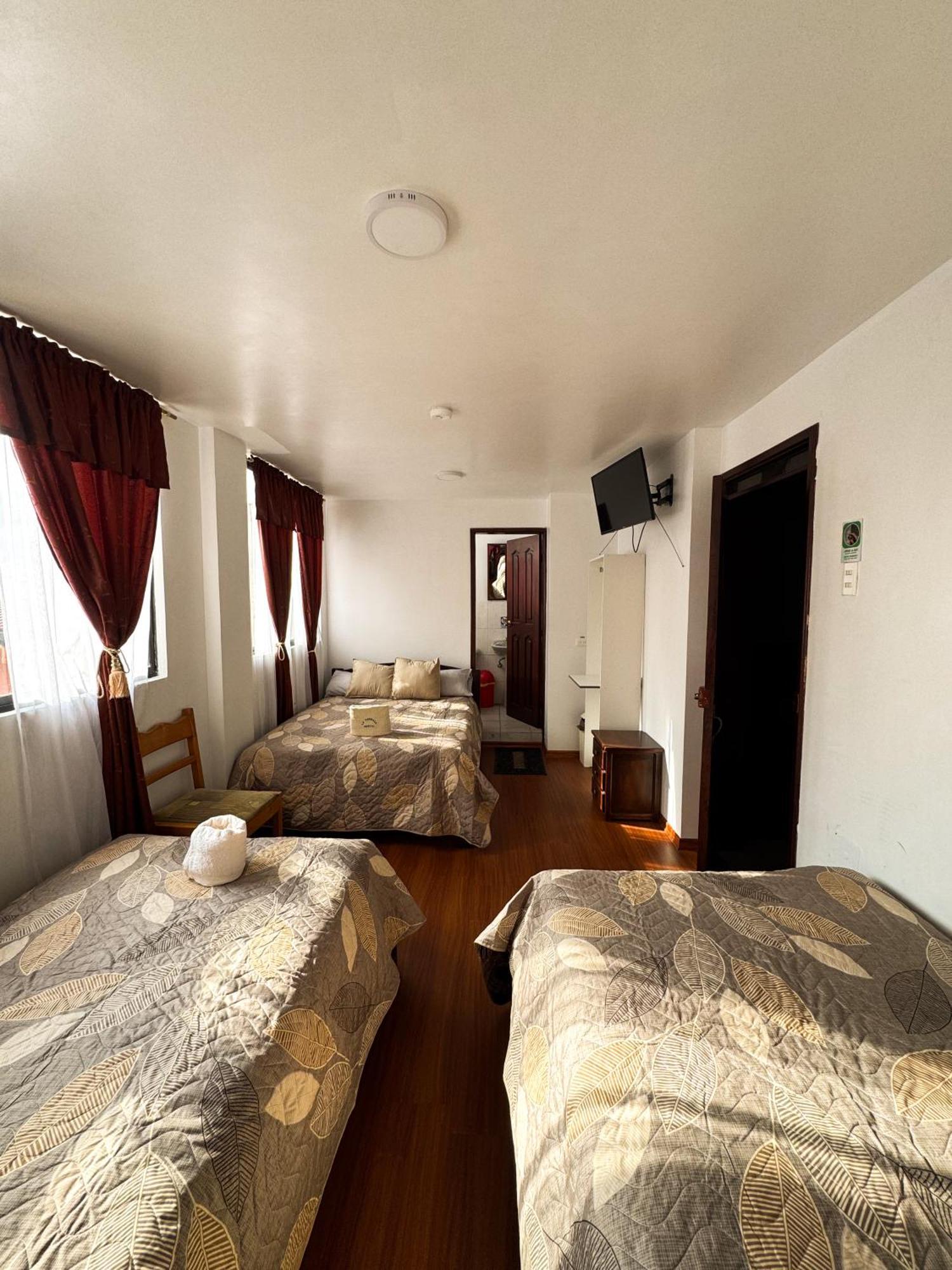 La Terraza - Roof Terrace Overlooking The North And Historic Centre * Quito